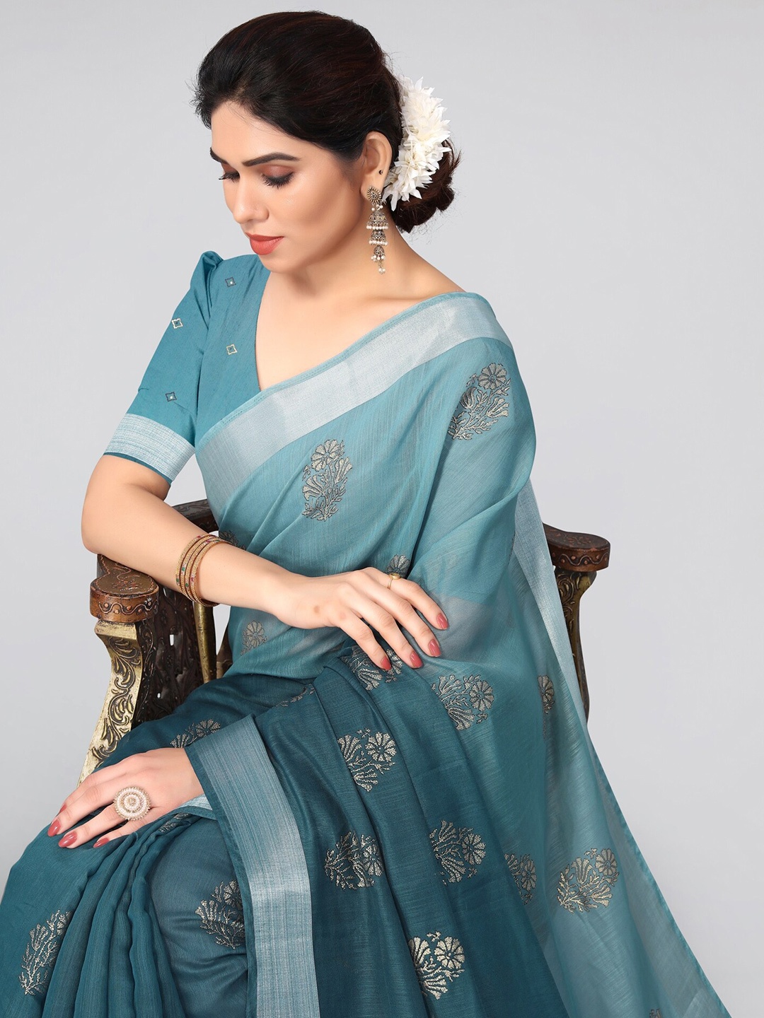 

MIRCHI FASHION Floral Zari Saree, Turquoise blue
