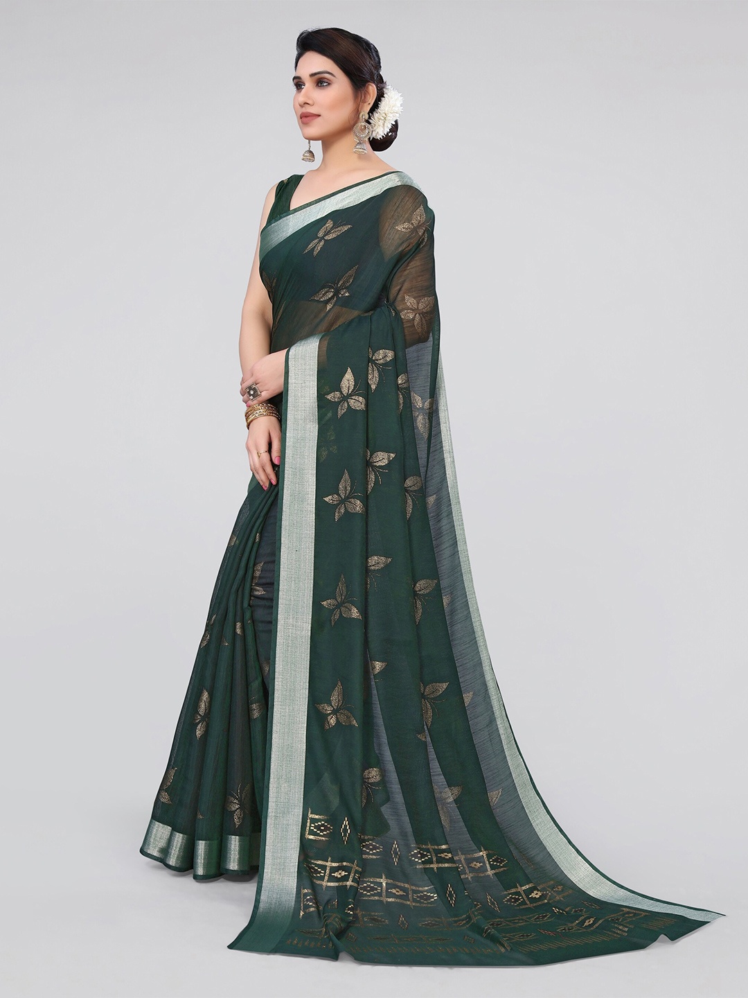 

MIRCHI FASHION Floral Zari Saree, Green