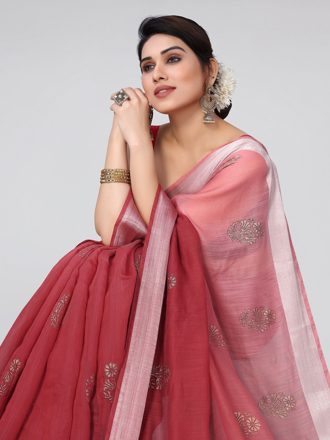 

MIRCHI FASHION Floral Zari Saree, Red