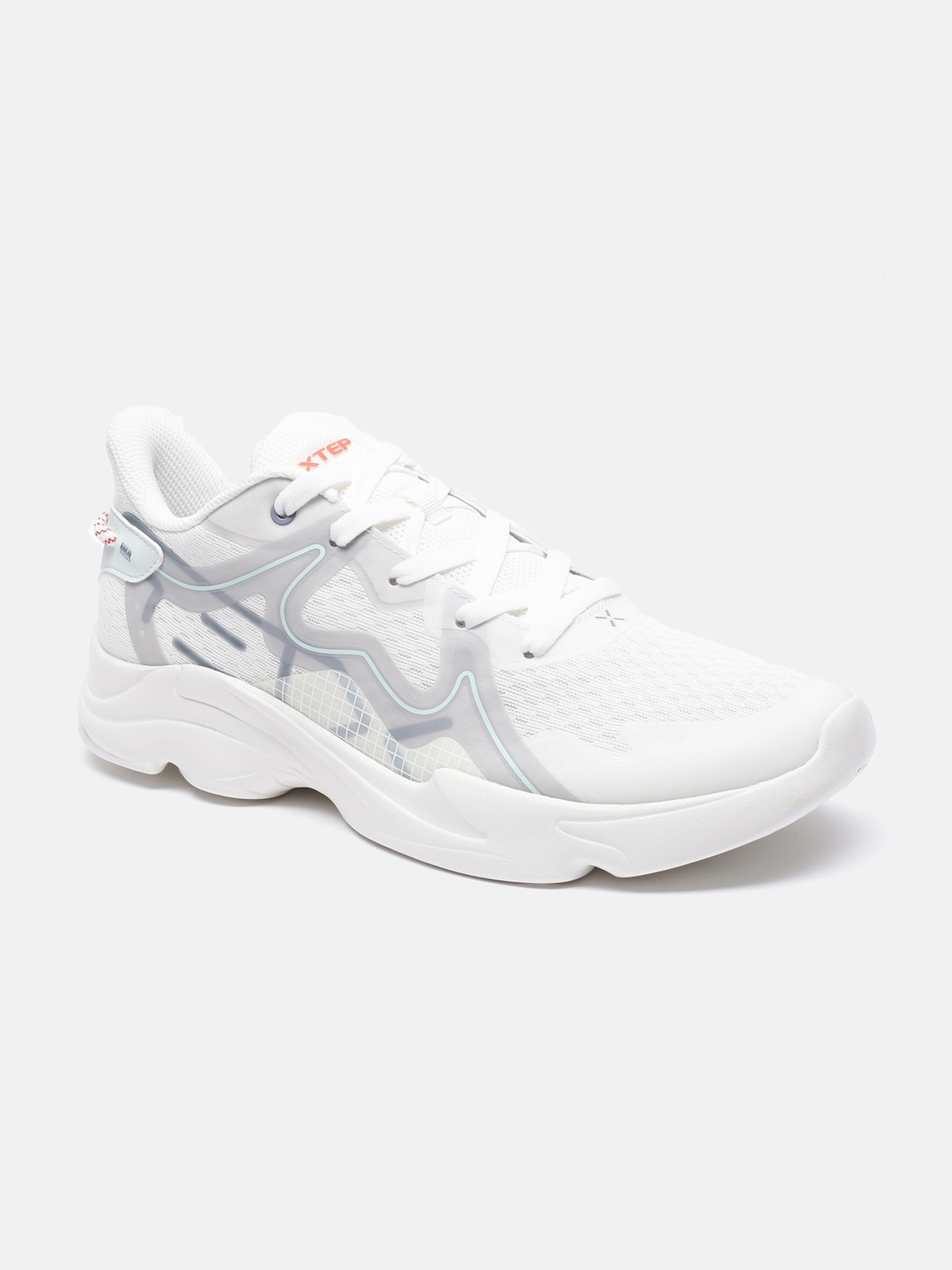 

Xtep Men Colourblocked Sneakers, White