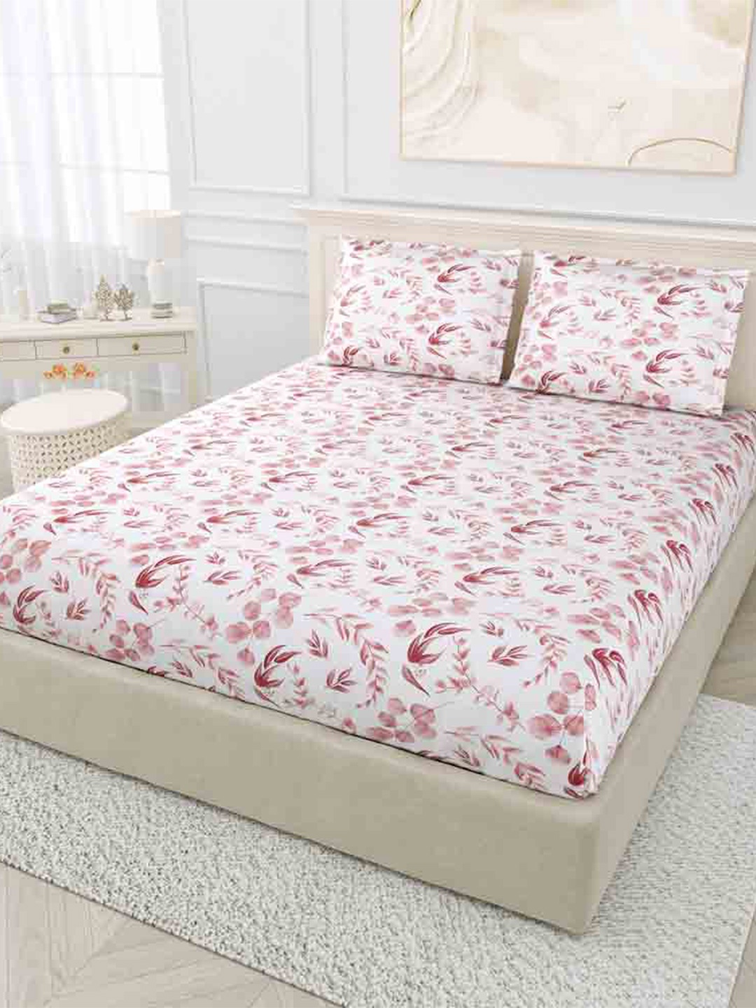 

haus & kinder White & Maroon Floral 130 TC Pure Cotton King Bedsheet with 2 Pillow Covers