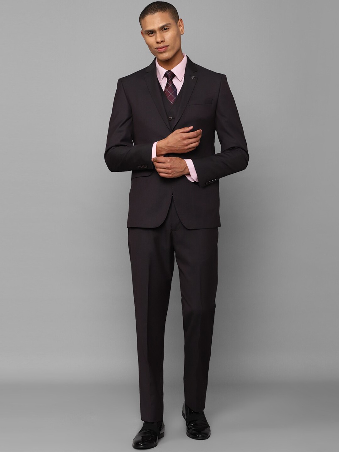 

Allen Solly Men Slim-Fit Single-Breasted Three-Piece Formal Suit, Black
