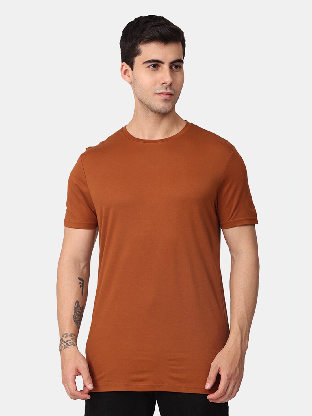 

Snitch Men Cotton Slim Fit T-shirt, Brown