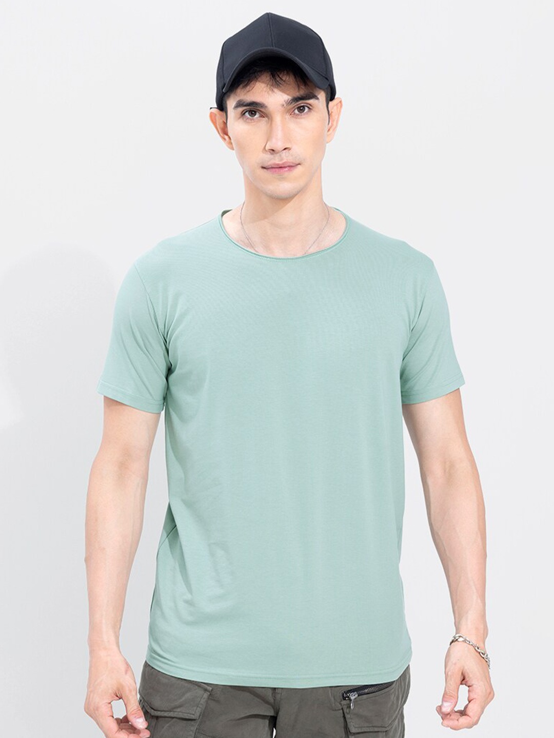 

Snitch Men Green Slim Fit T-shirt