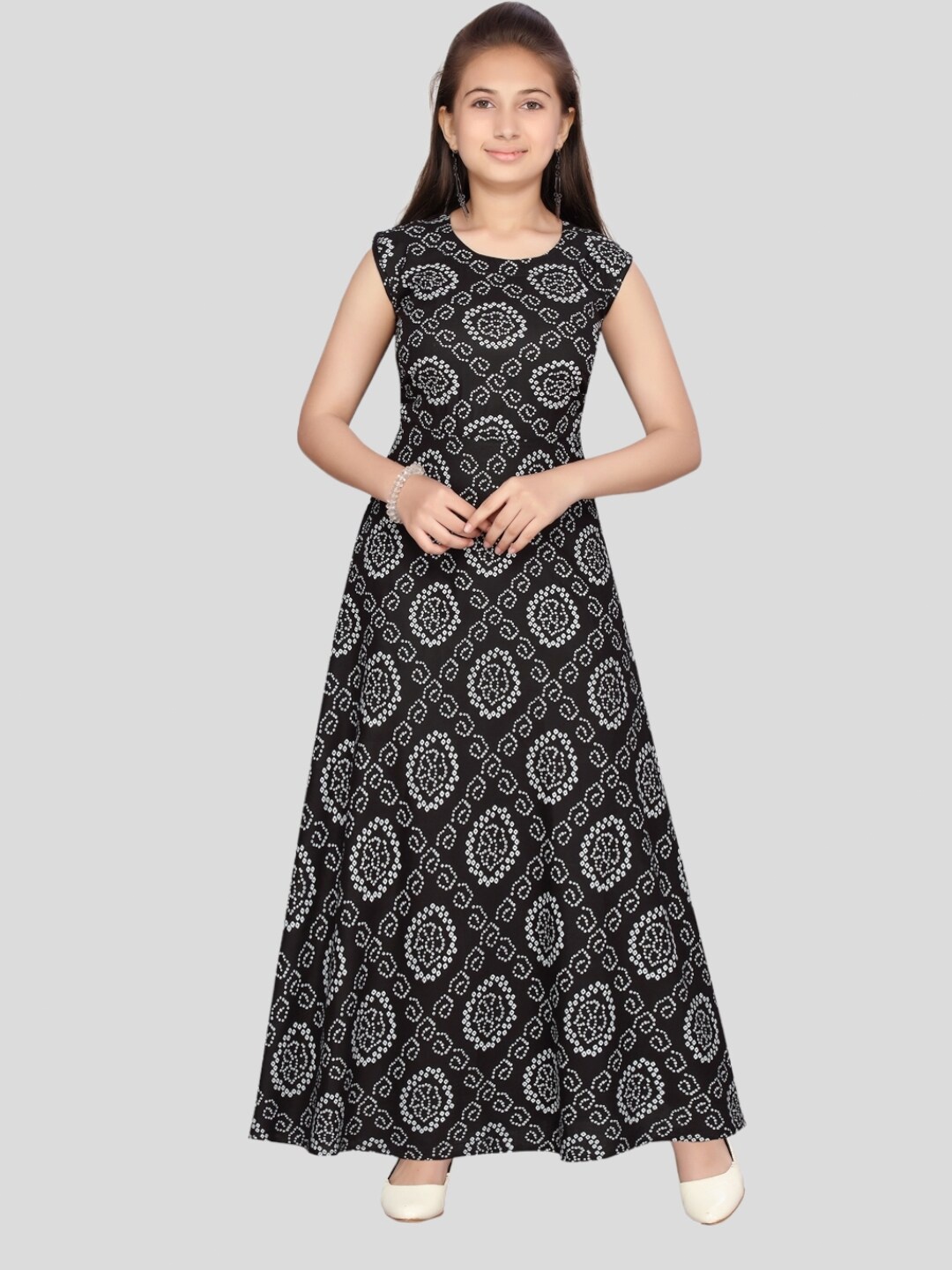

Aarika Ethnic Motifs Printed Round Neck Maxi Dress, Black