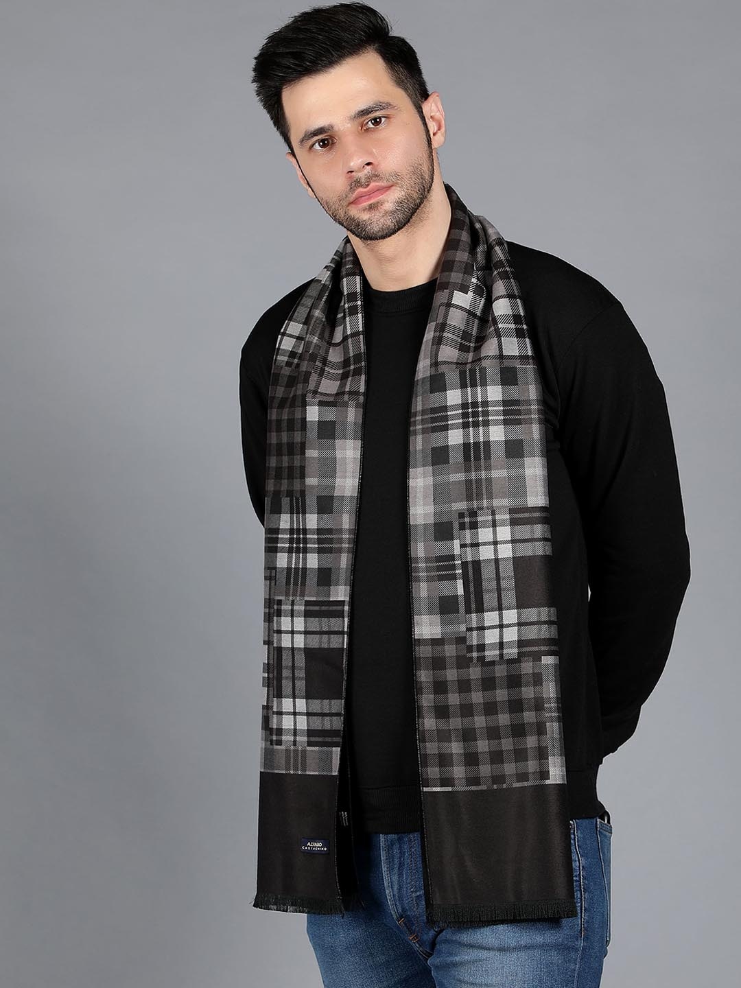 

Alvaro Castagnino Men Geometric Printed Reversible Merino Wool Muffler, Grey