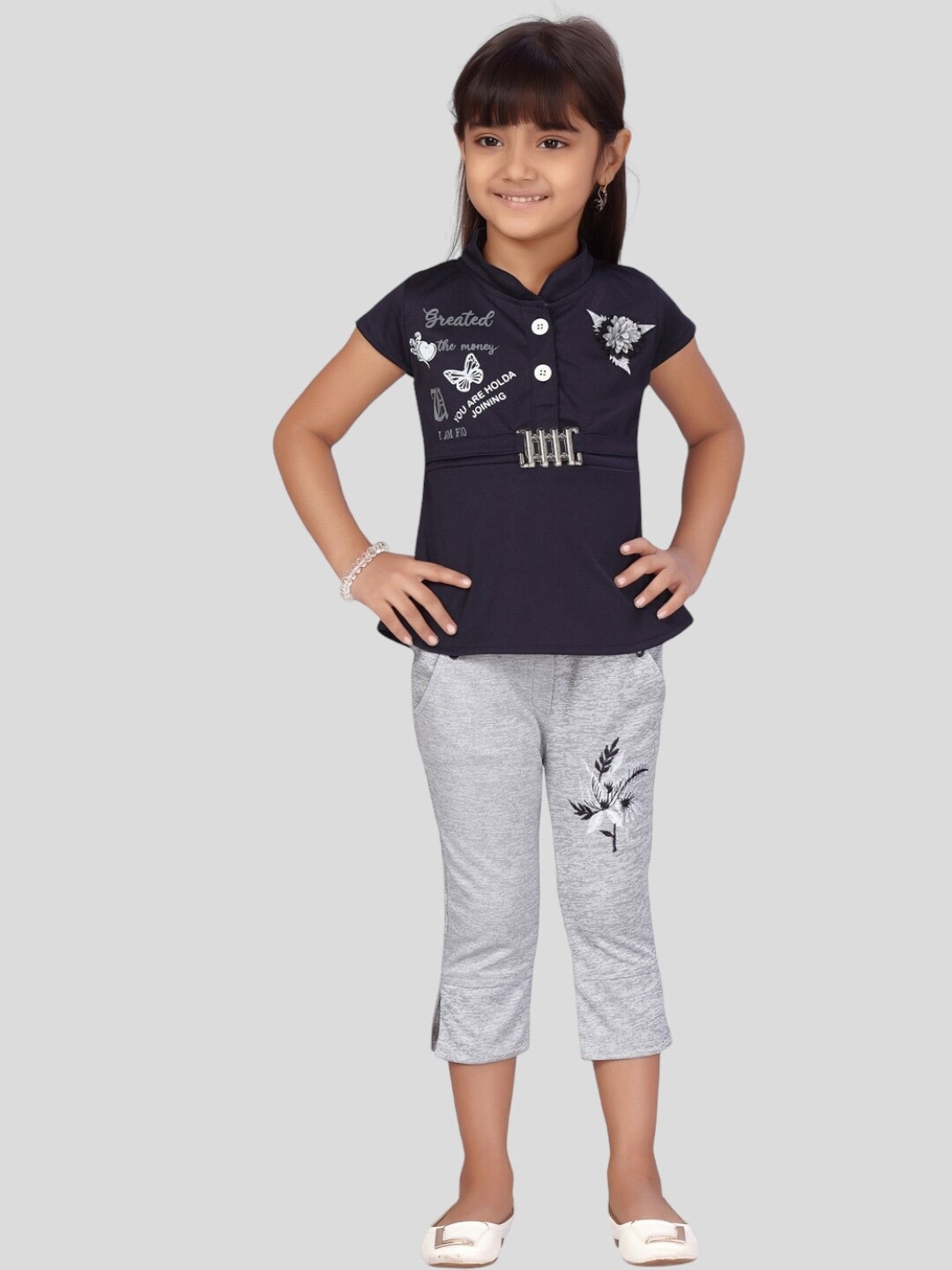 

Aarika Girls Top with Capris, Navy blue