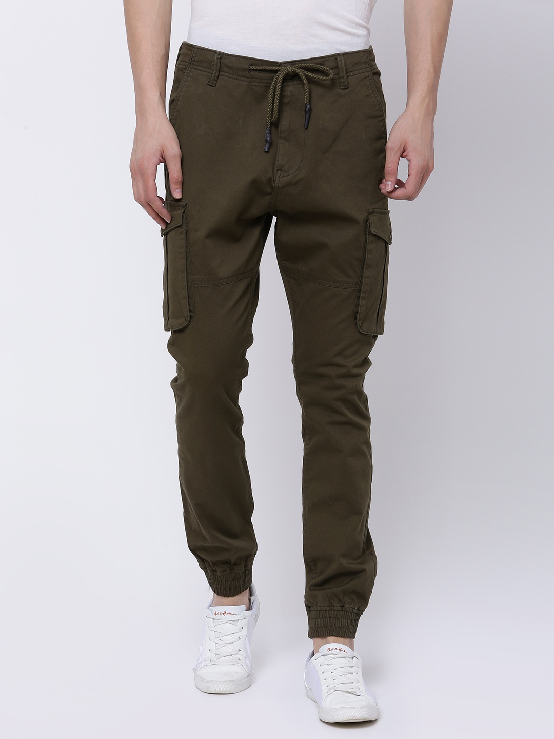 

LOCOMOTIVE Men Olive Green Slim Fit Solid Joggers