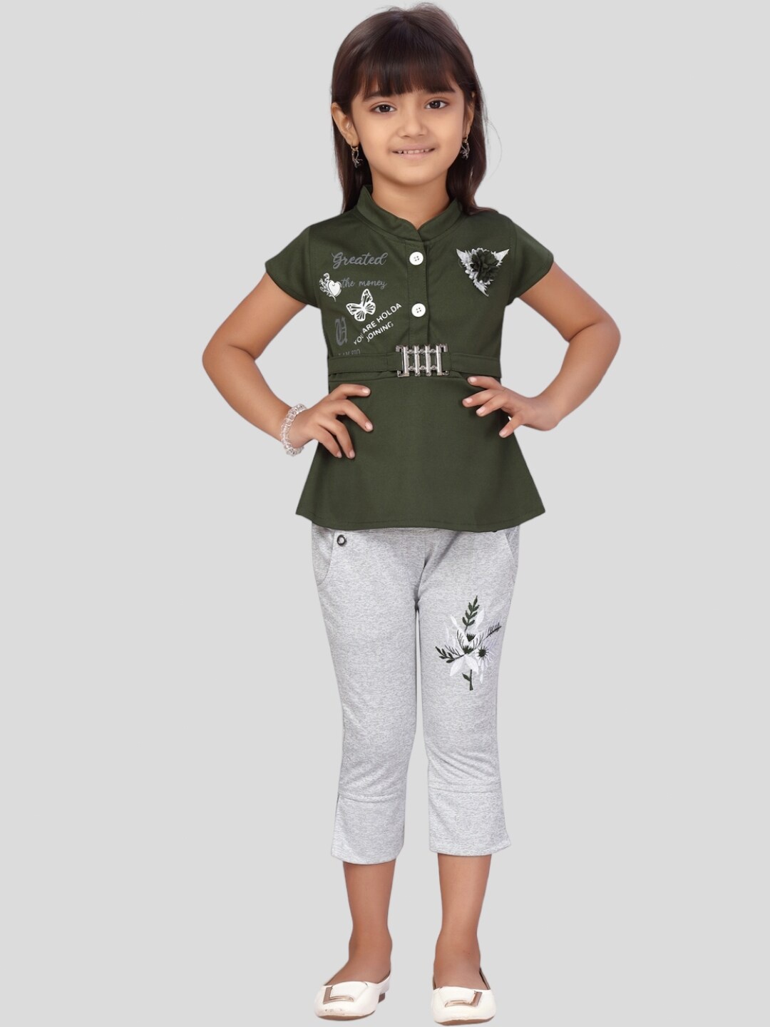 

Aarika Girls Printed Top with Capris, Green