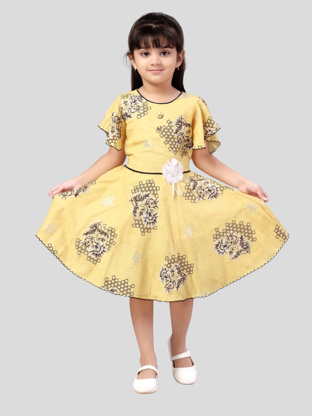 

Aarika Floral Printed Round Neck Cotton Dress, Yellow