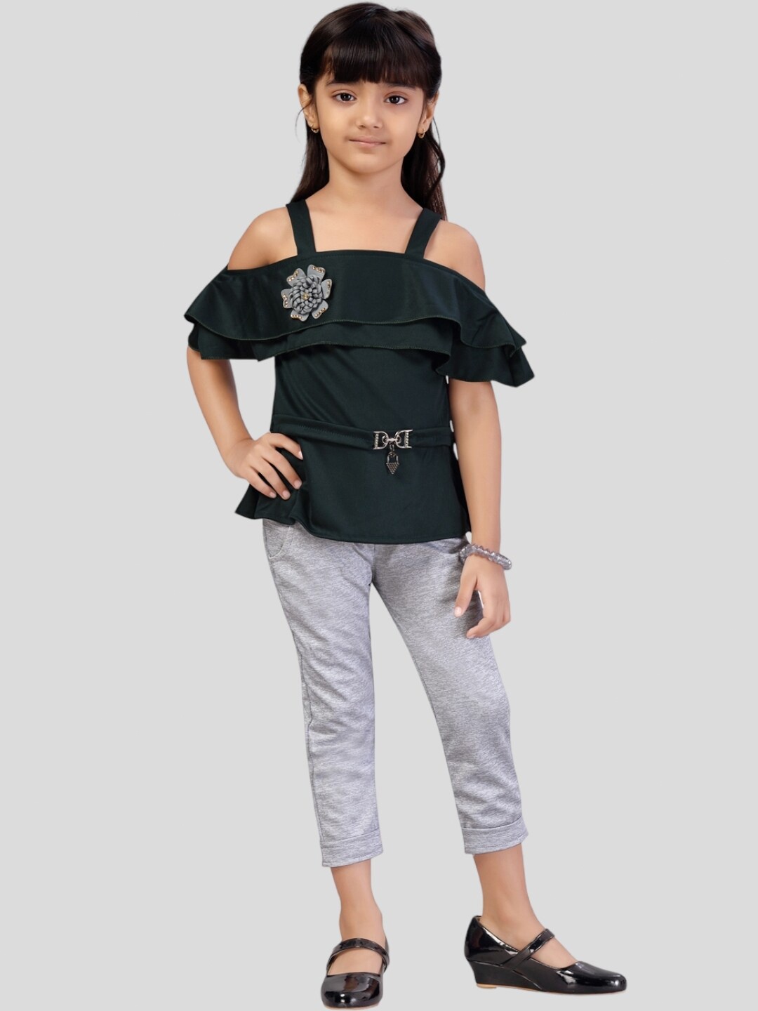 

Aarika Girls Top with Capris, Green