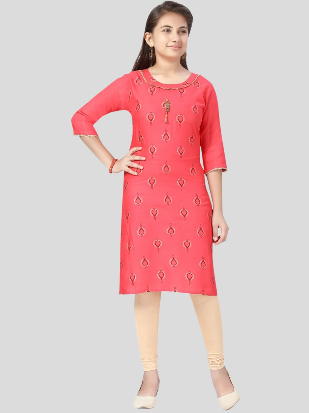 

Aarika Girls Ethnic Motifs Printed Gotta Patti Handloom Cotton Kurta, Fuchsia