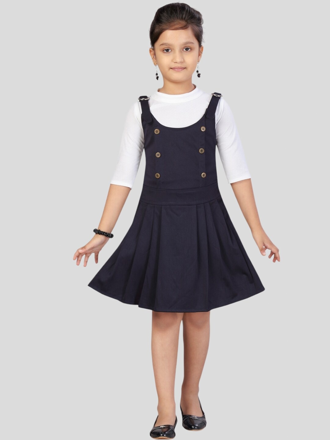 

Aarika Girls White & Navy Blue T-shirt with Skirt