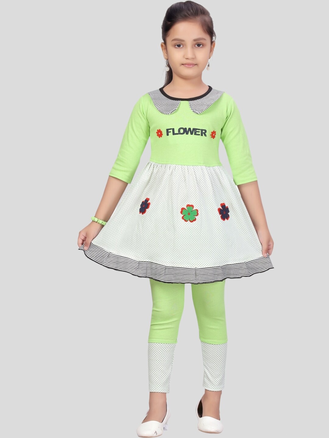 

Aarika Girls Printed Pure Cotton Tunic with Pyjama, Green