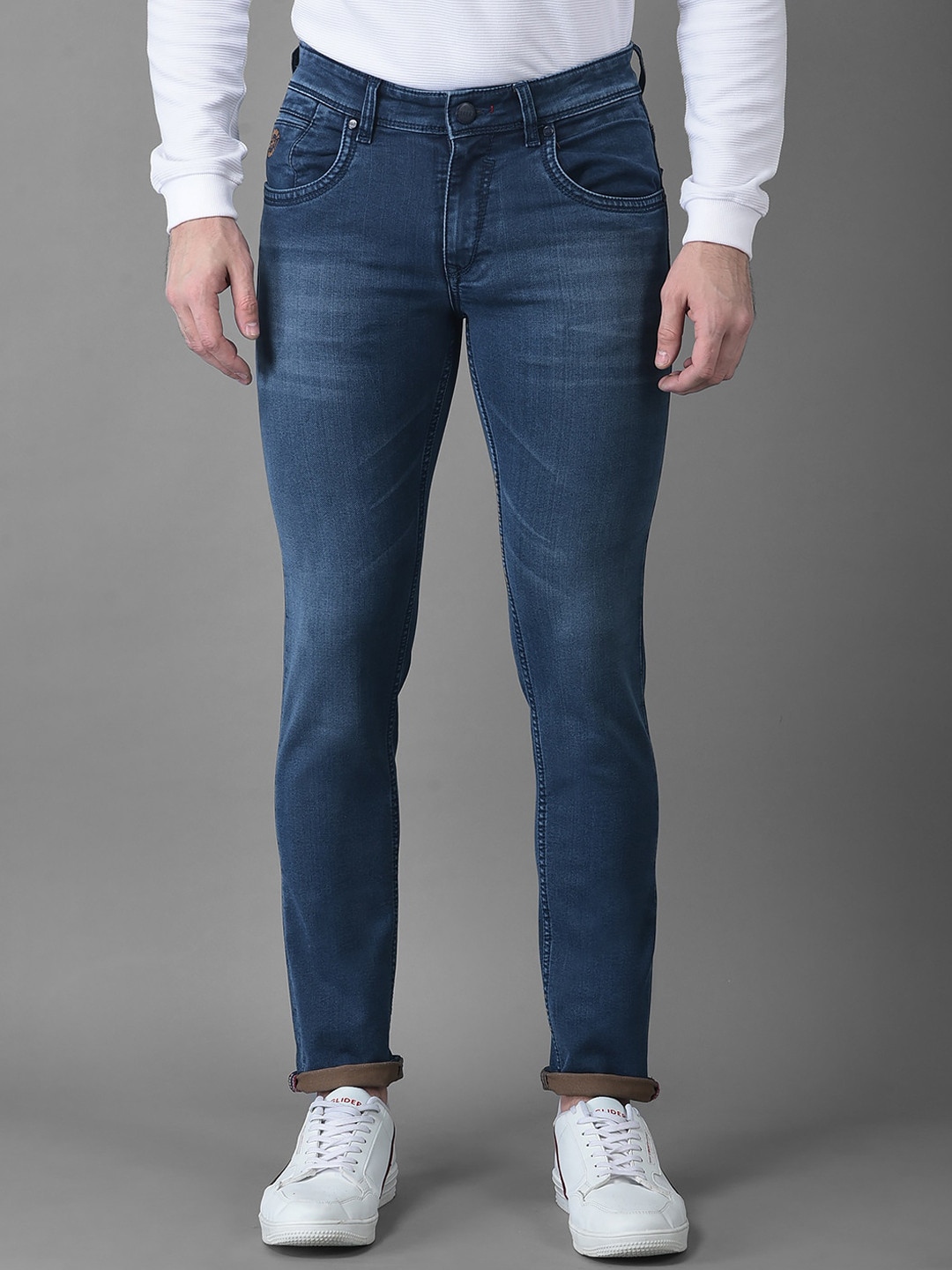 

Canary London Men Cotton Smart Skinny Fit Light Fade Stretchable Jeans, Blue