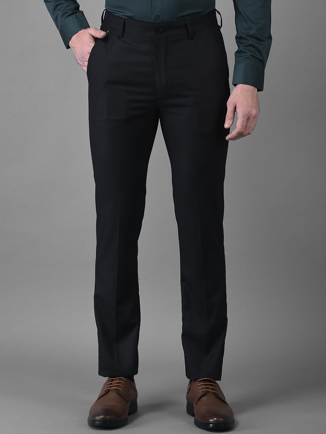 

Canary London Men Slim Fit Wrinkle Free Trousers, Black