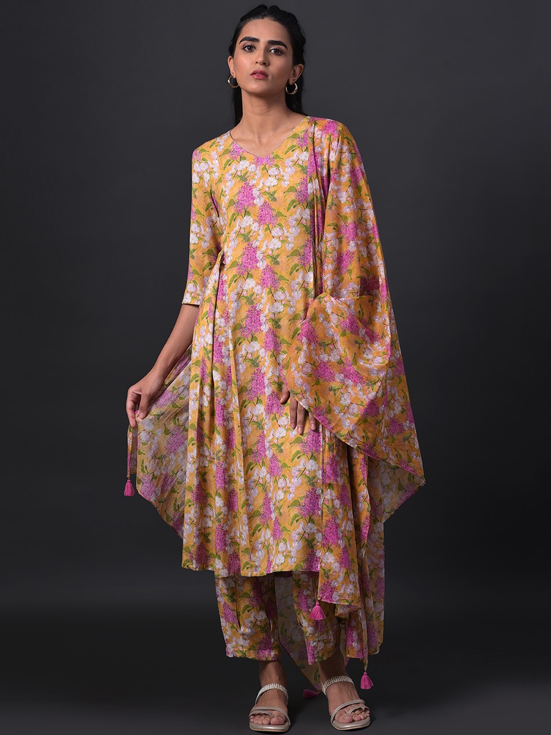 

W Women Floral Print Kurta with Straight Pants and Dupatta, Yellow