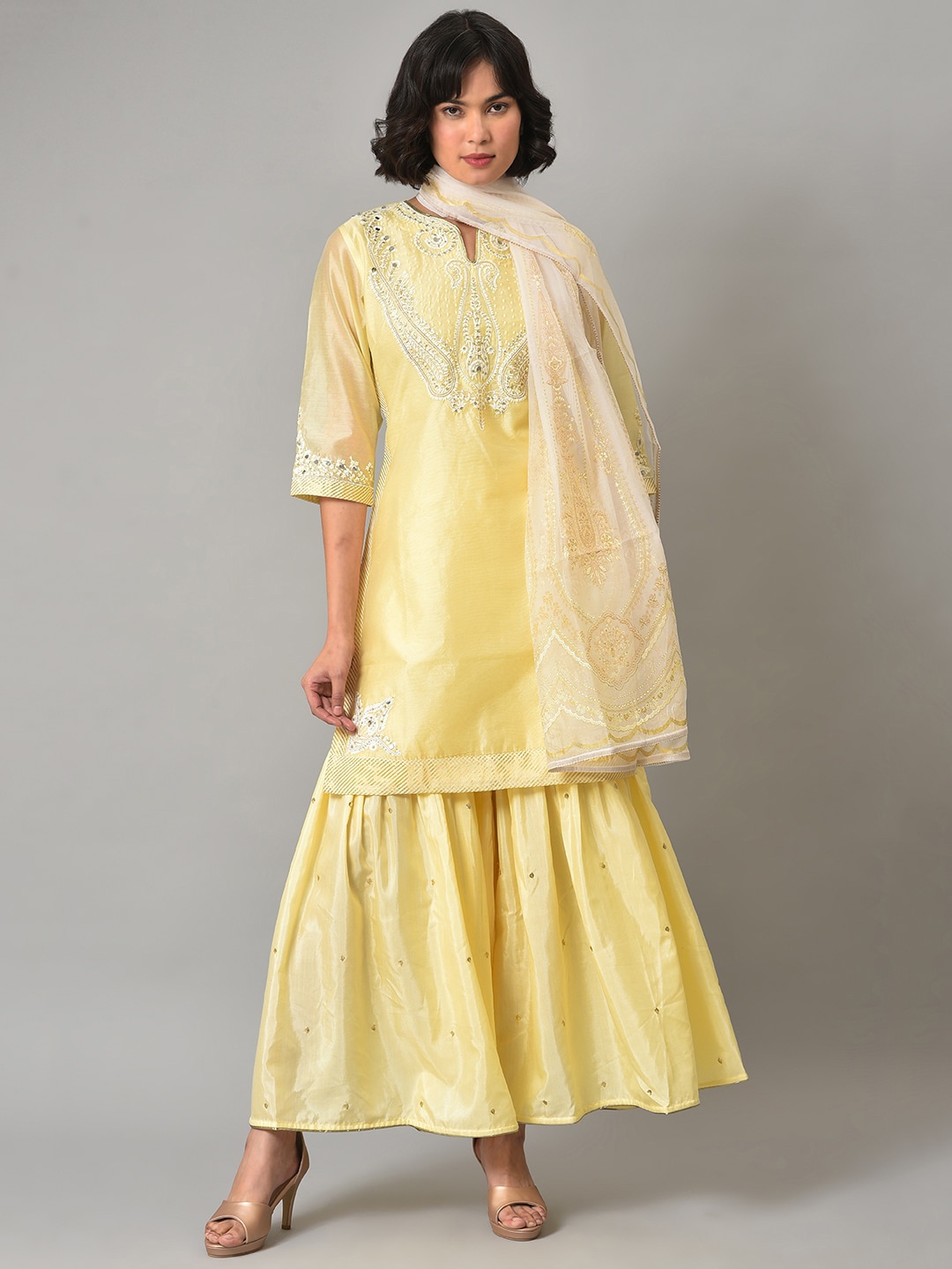 

WISHFUL Women Ethnic Motifs Embroidered Thread Work Kurta with Sharara & With Dupatta, Yellow