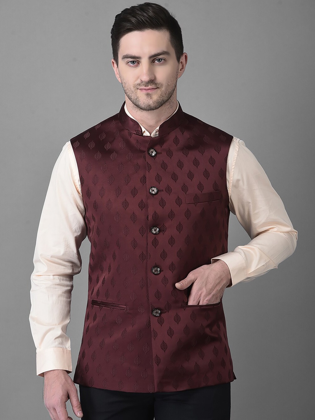 

Canary London Men Printed Slim Fit Nehru Jacket, Maroon