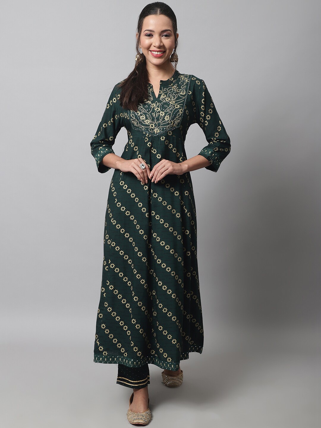 

KALINI Women Ethnic Motifs Embroidered Mirror Work Kurta with Trousers, Green