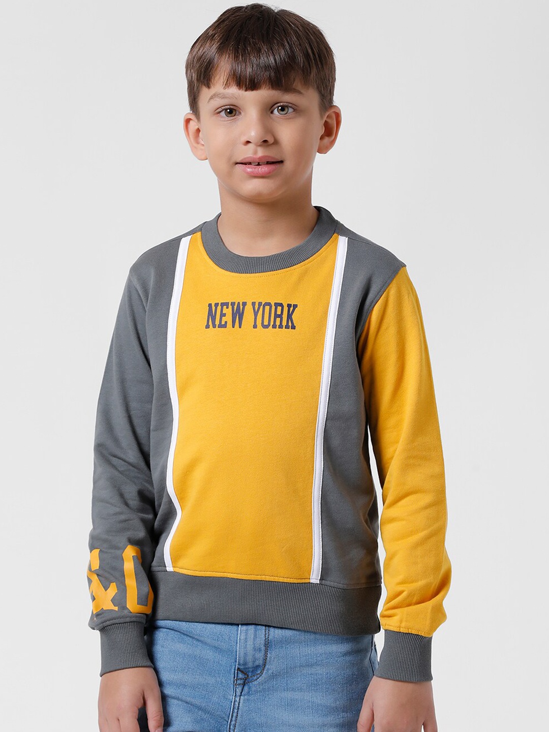 

KATE & OSCAR Boys Colourblocked Fleece Sweatshirt, Grey
