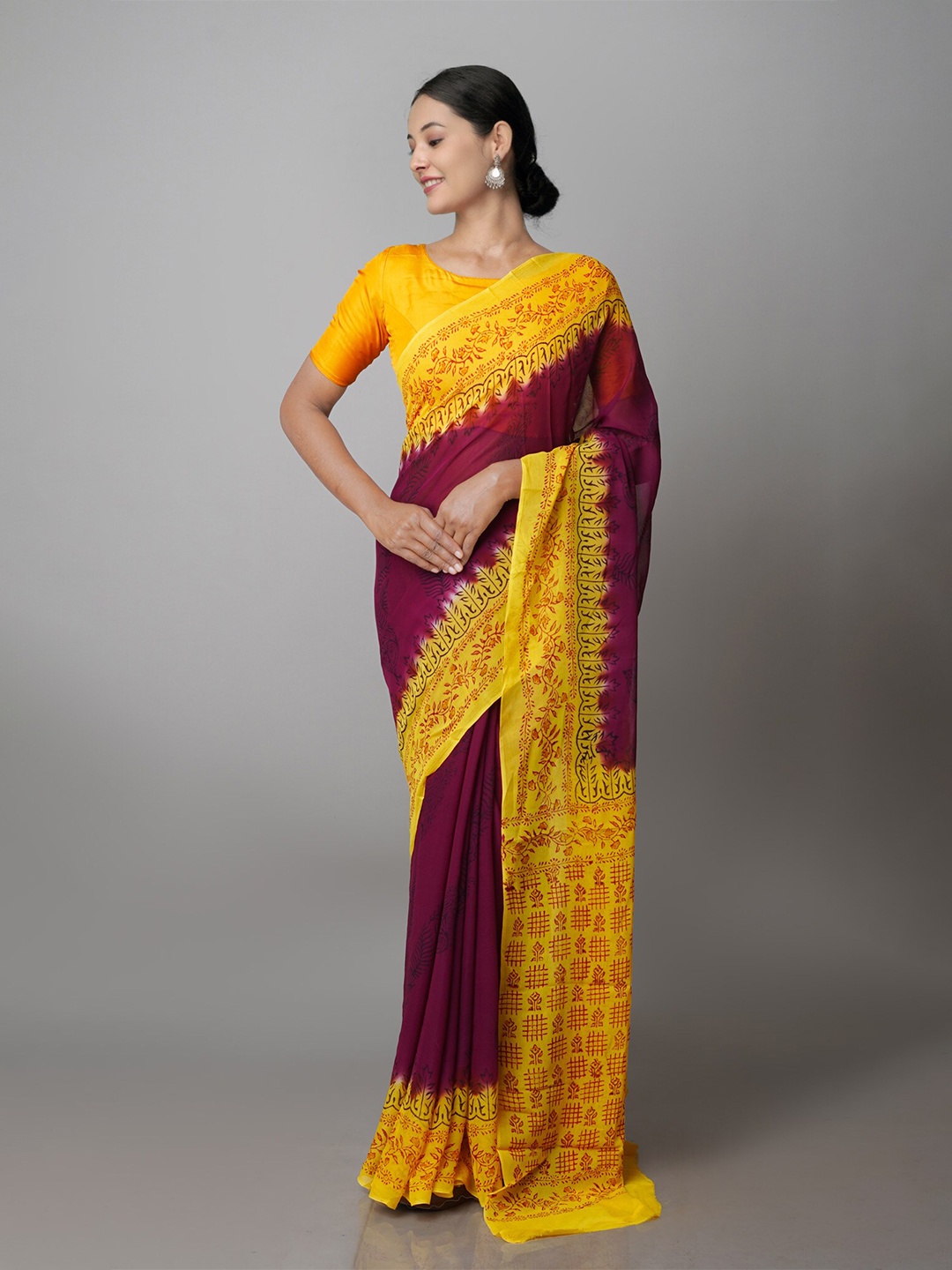 

Unnati Silks Floral Silk Blend Block Print Saree, Maroon