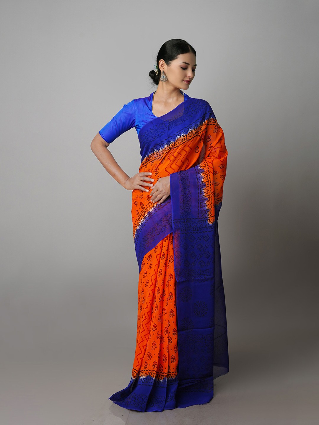 

Unnati Silks Floral Silk Blend Block Print Saree, Orange