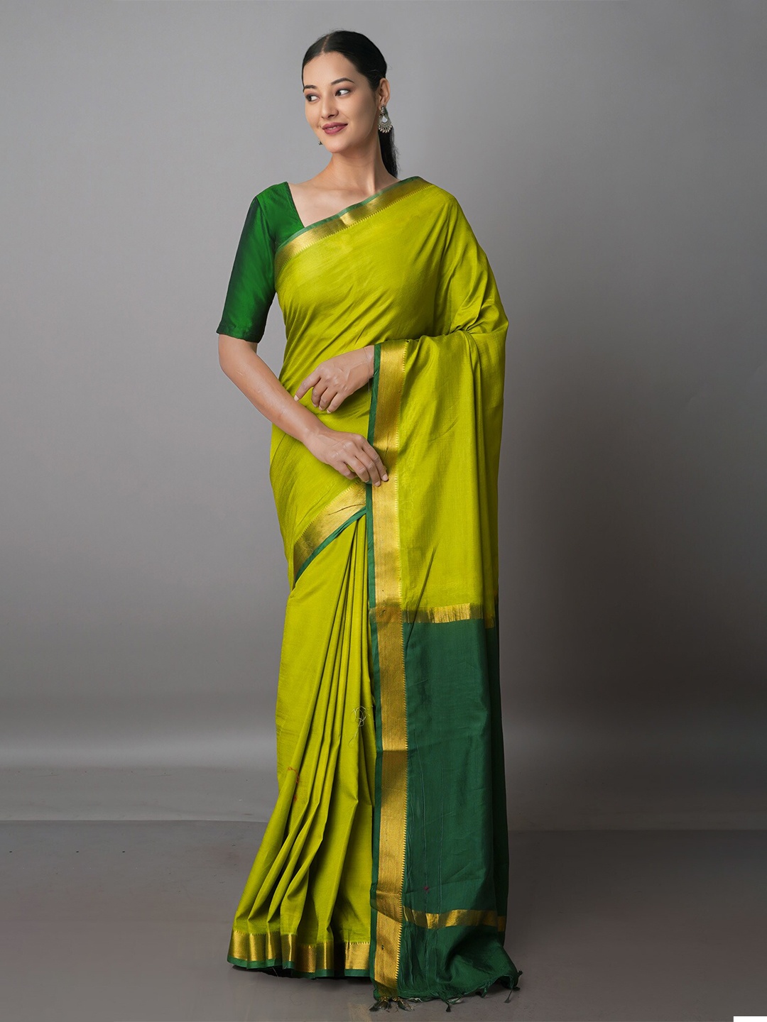 

Unnati Silks Zari Silk Blend Mangalagiri Saree, Green