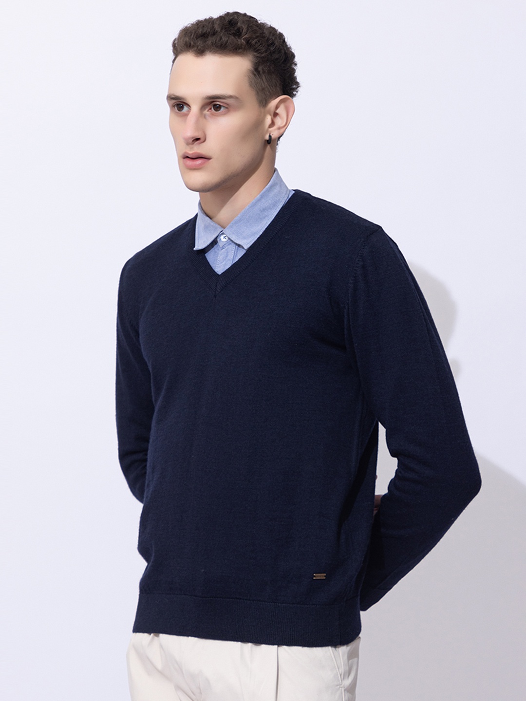 

ARMISTO Men Woollen V-Neck Pullover, Navy blue