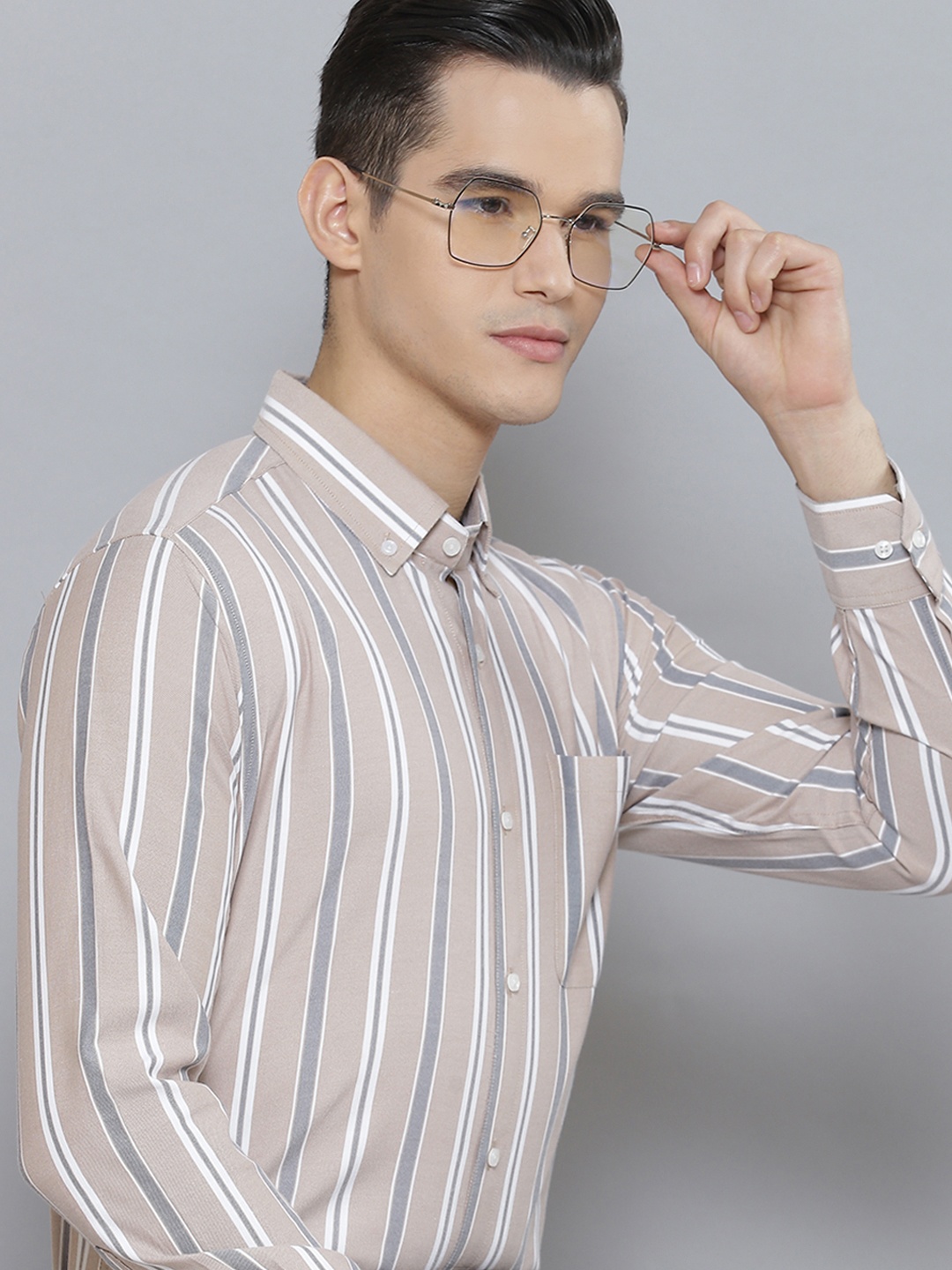 

DENNISON Men Smart Striped Cotton Formal Shirt, Beige