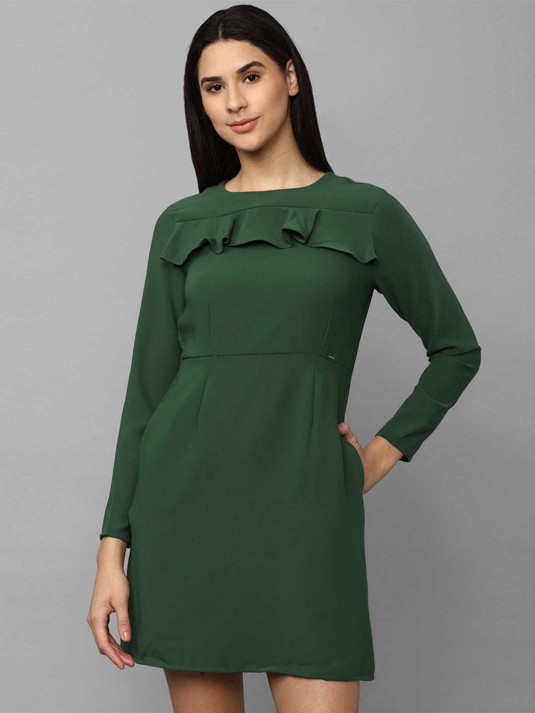 

Allen Solly Woman Round Neck Sheath Dress, Green