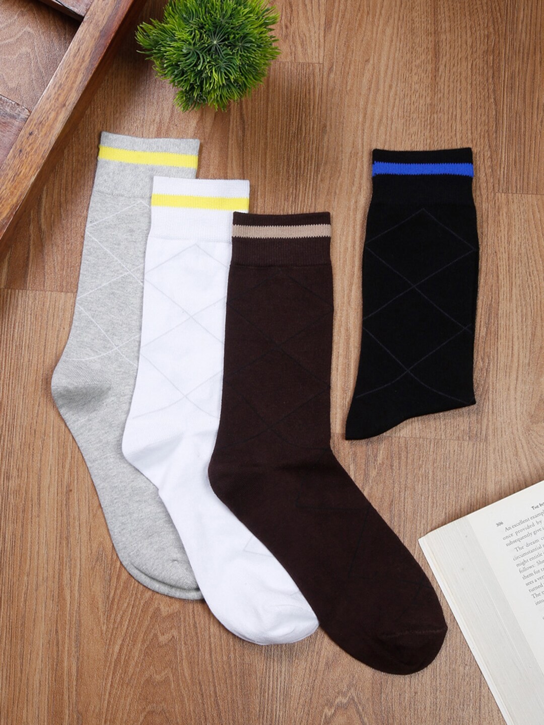 

LOUIS STITCH Men Pack Of 4 Assorted Calf-Length Antimicrobial Socks