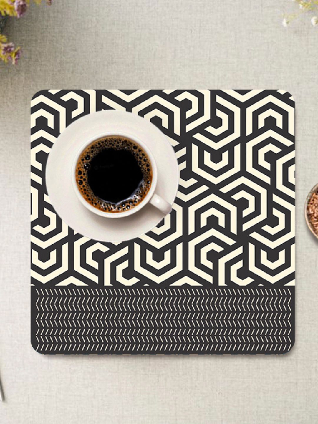 

smart serve Set Of 6 Black & Cream-Coloured Printed Square Table Placemats