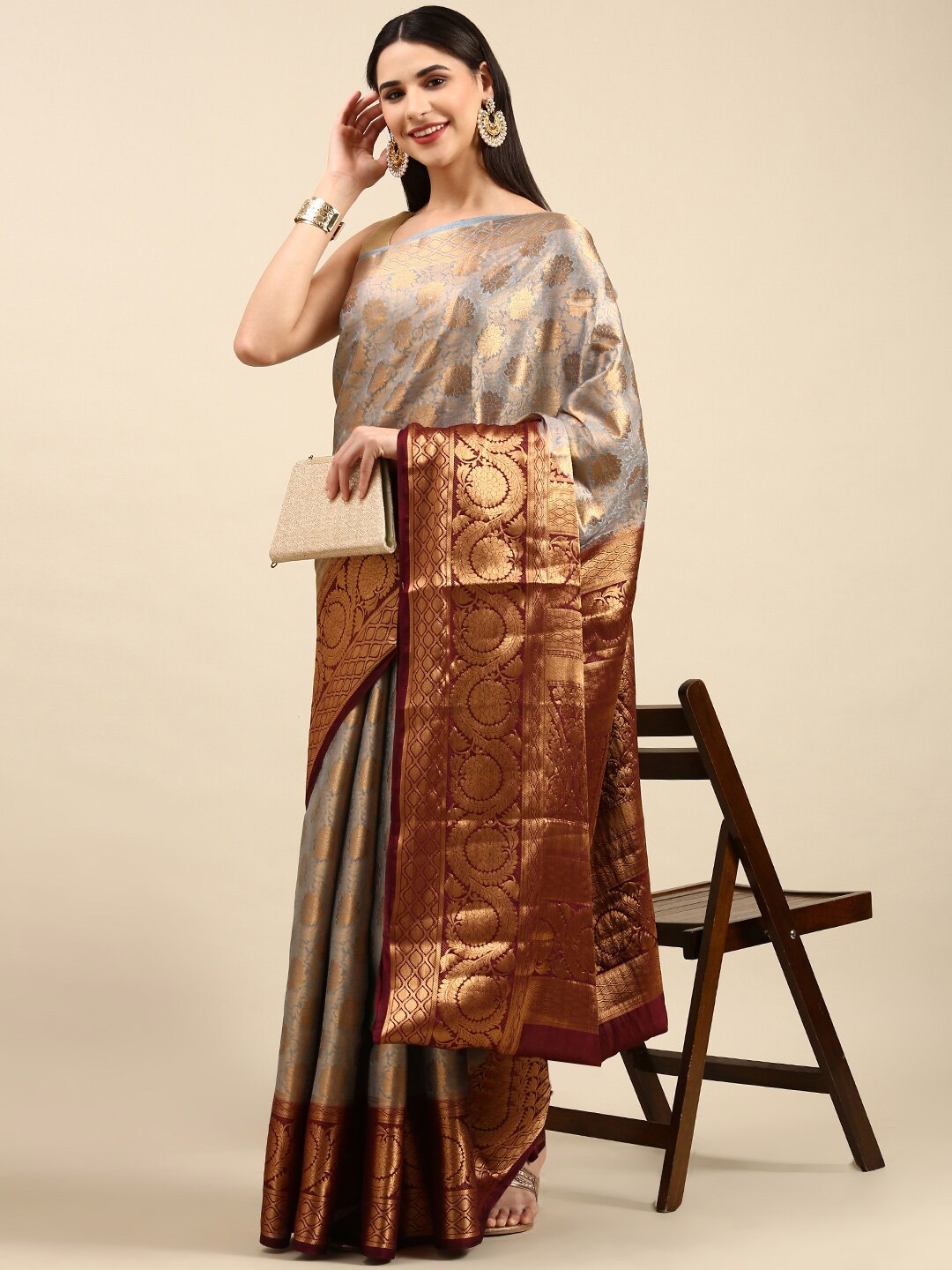 

The Chennai Silks Printed Woven Design Zari Fusion Saree, Grey