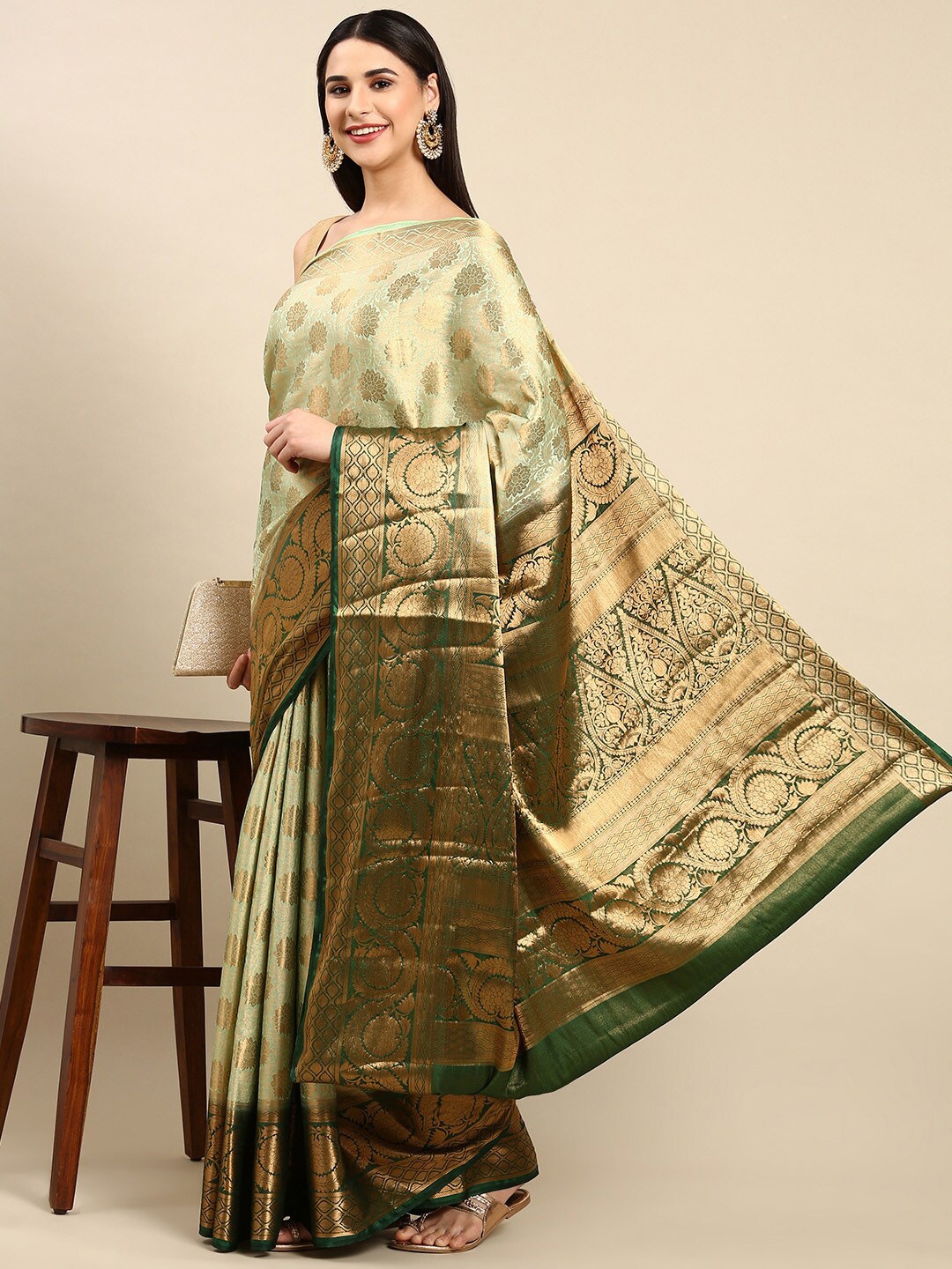 

The Chennai Silks Printed Woven Design Zari Fusion Saree, Green