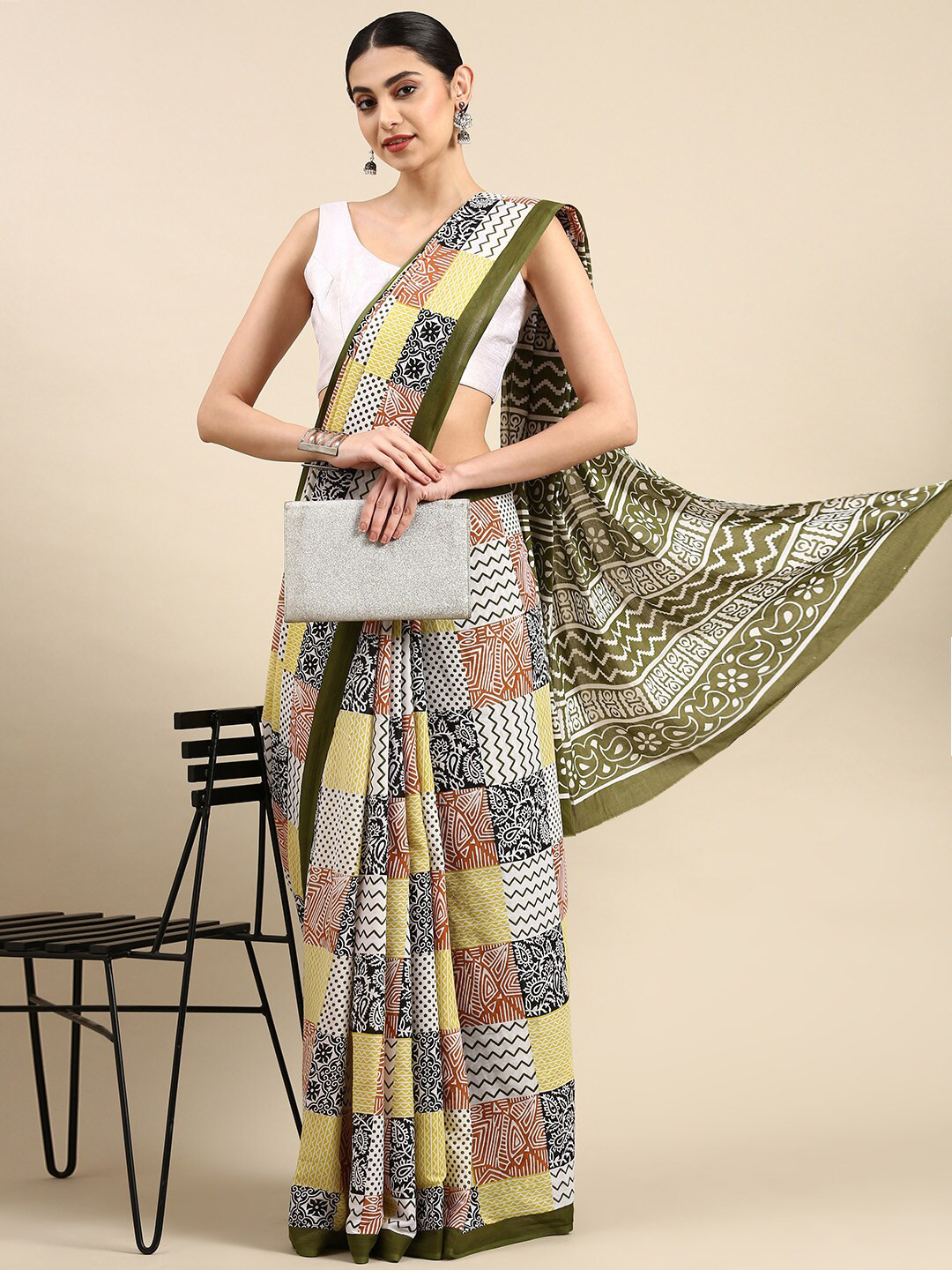 

The Chennai Silks Ethnic Motifs Pure Cotton Fusion Saree, White