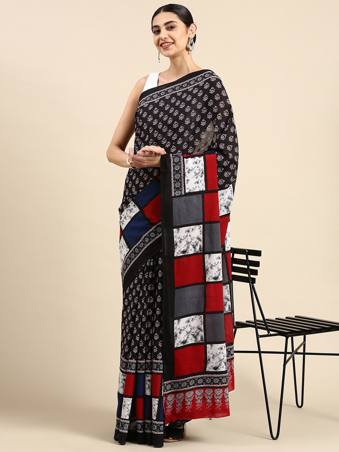

The Chennai Silks Floral Pure Cotton Fusion Saree, Black