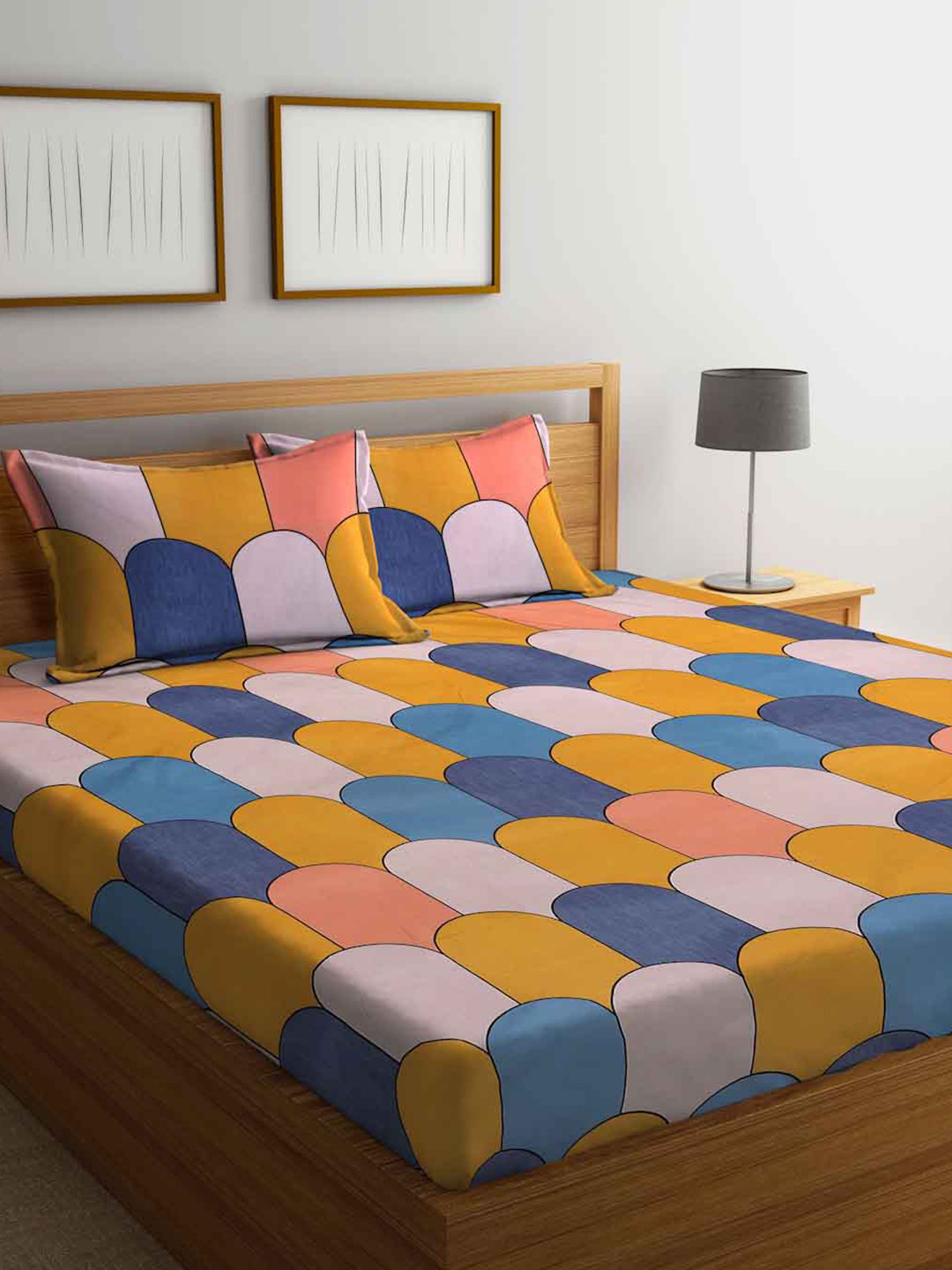 

KLOTTHE Blue & Orange 300 TC King Bedsheet with 2 Pillow Covers