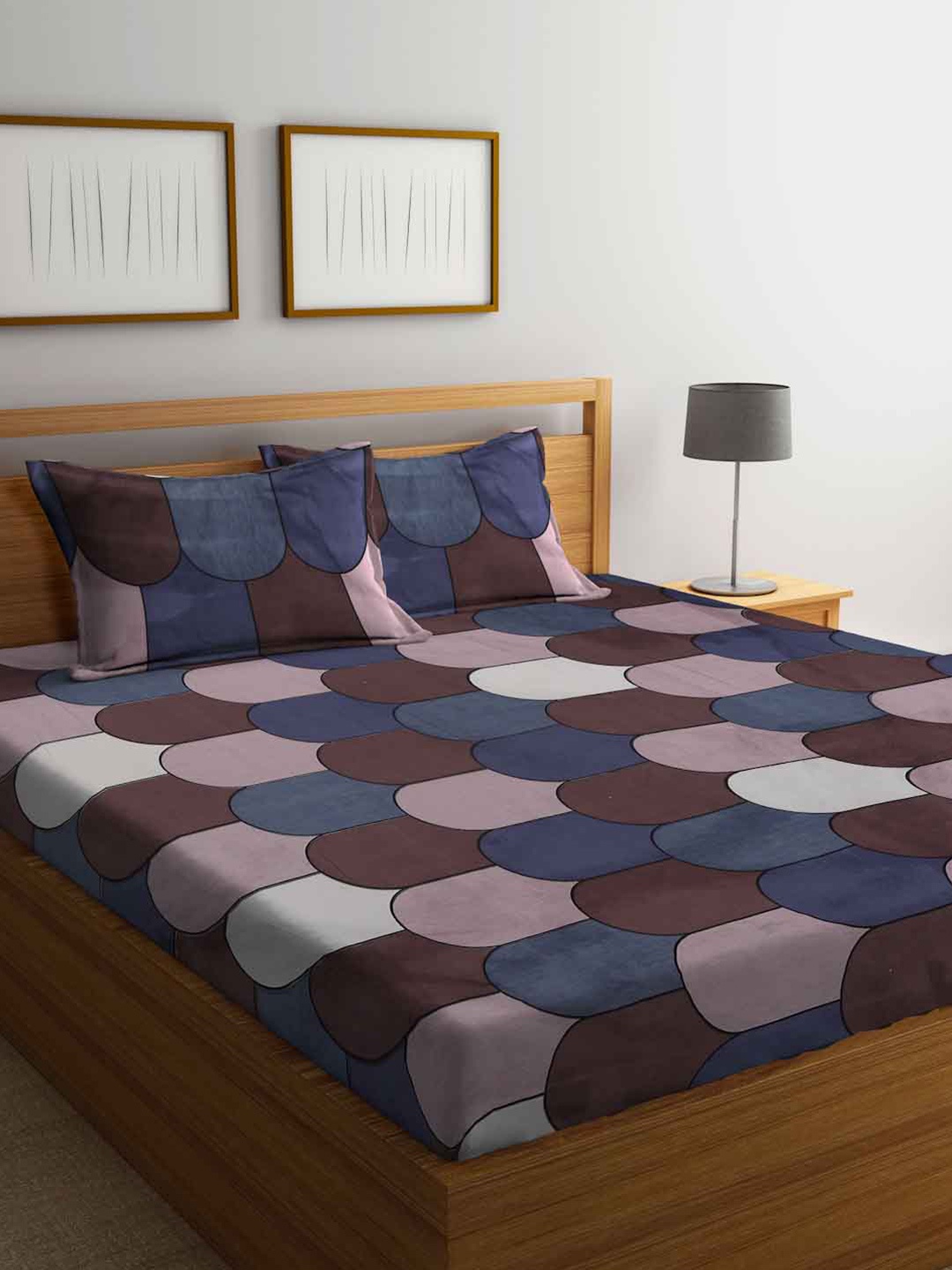 

KLOTTHE Brown & Blue 300 TC King Bedsheet with 2 Pillow Covers