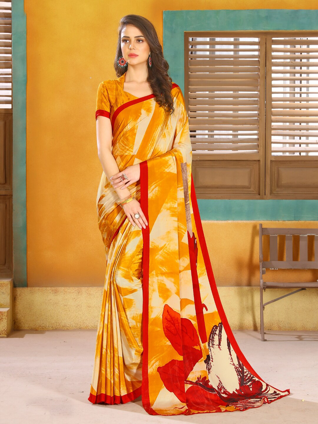 

Kasak Printed Pure Crepe Saree, Yellow