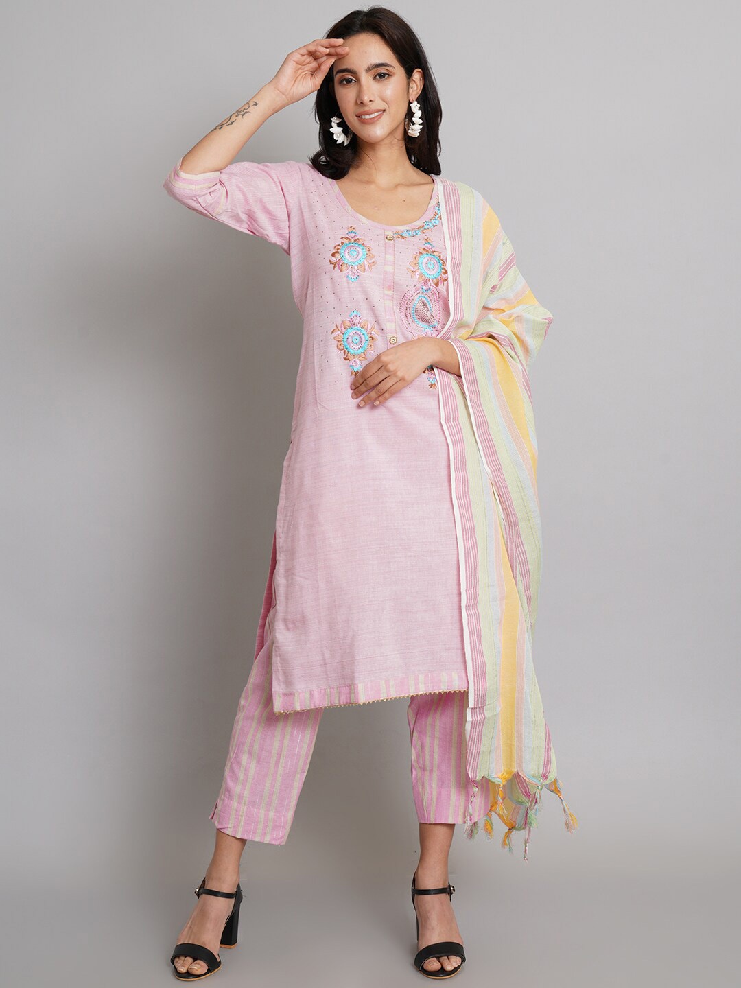 

Risirioutfit Embroidered Pure Cotton Unstitched Dress Material, Pink