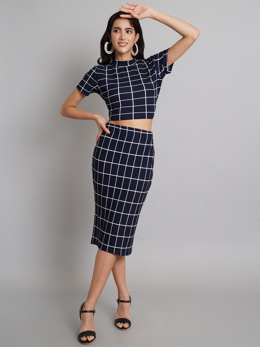 

Risirioutfit Women Checked Top with Skirt, Navy blue