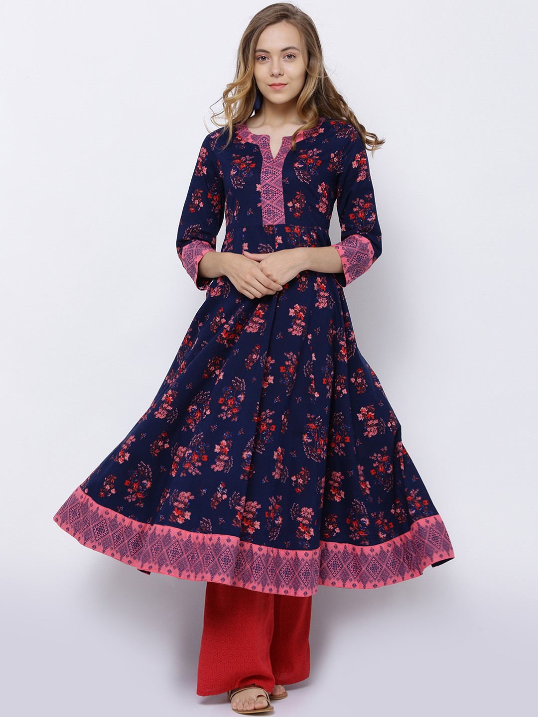 

Vishudh Women Navy Blue Printed Anarkali Kurta