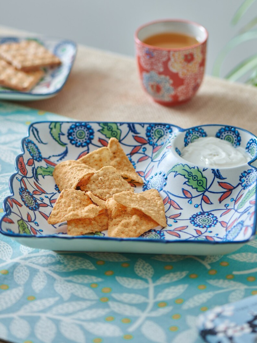 

Chumbak Jaipur Backyard Off White & Blue Floral Printed Ceramic Glossy Chips & Dip Platter