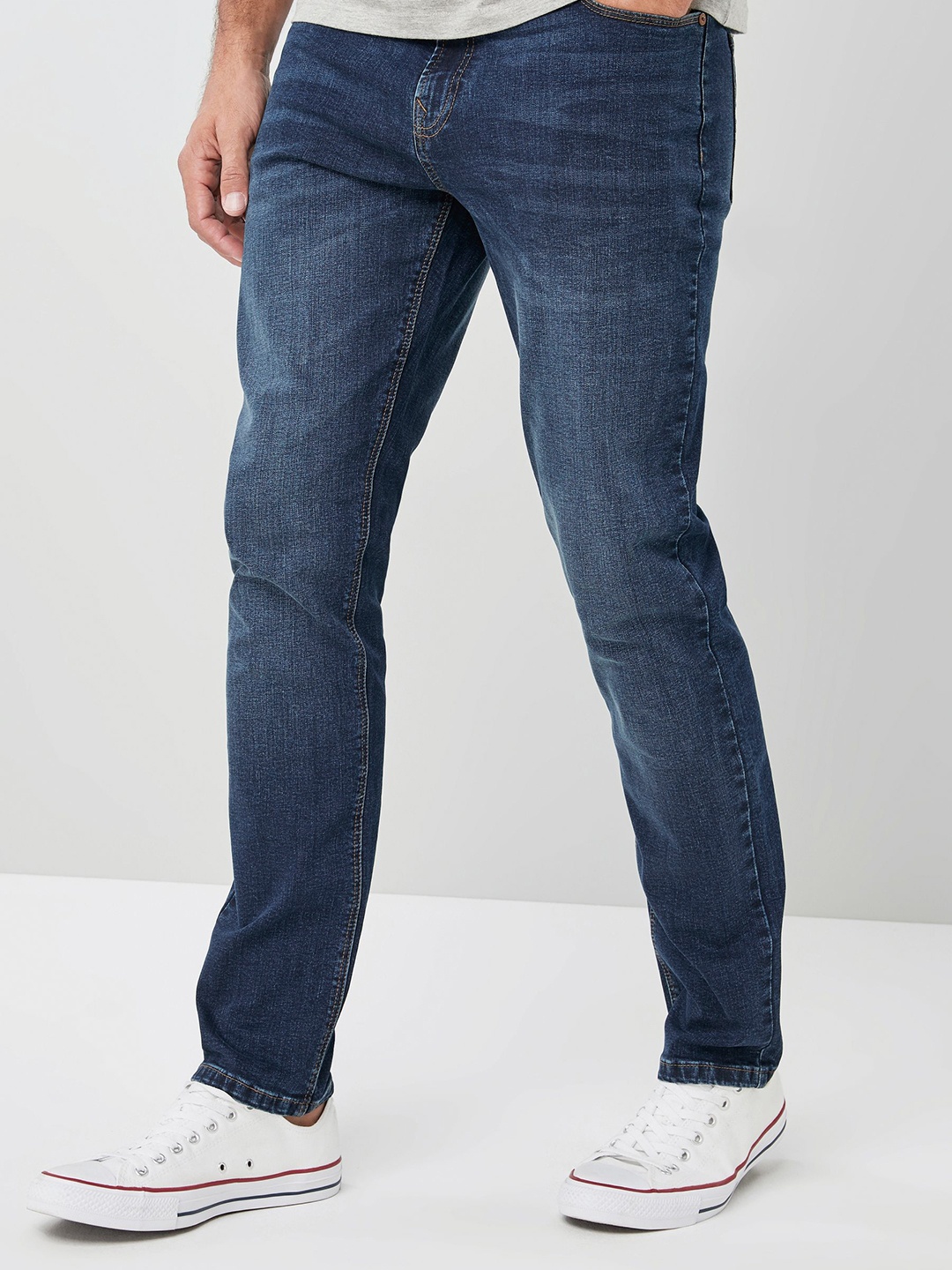 

NEXT Men Slim Fit Light Fade Stretchable Jeans, Navy blue