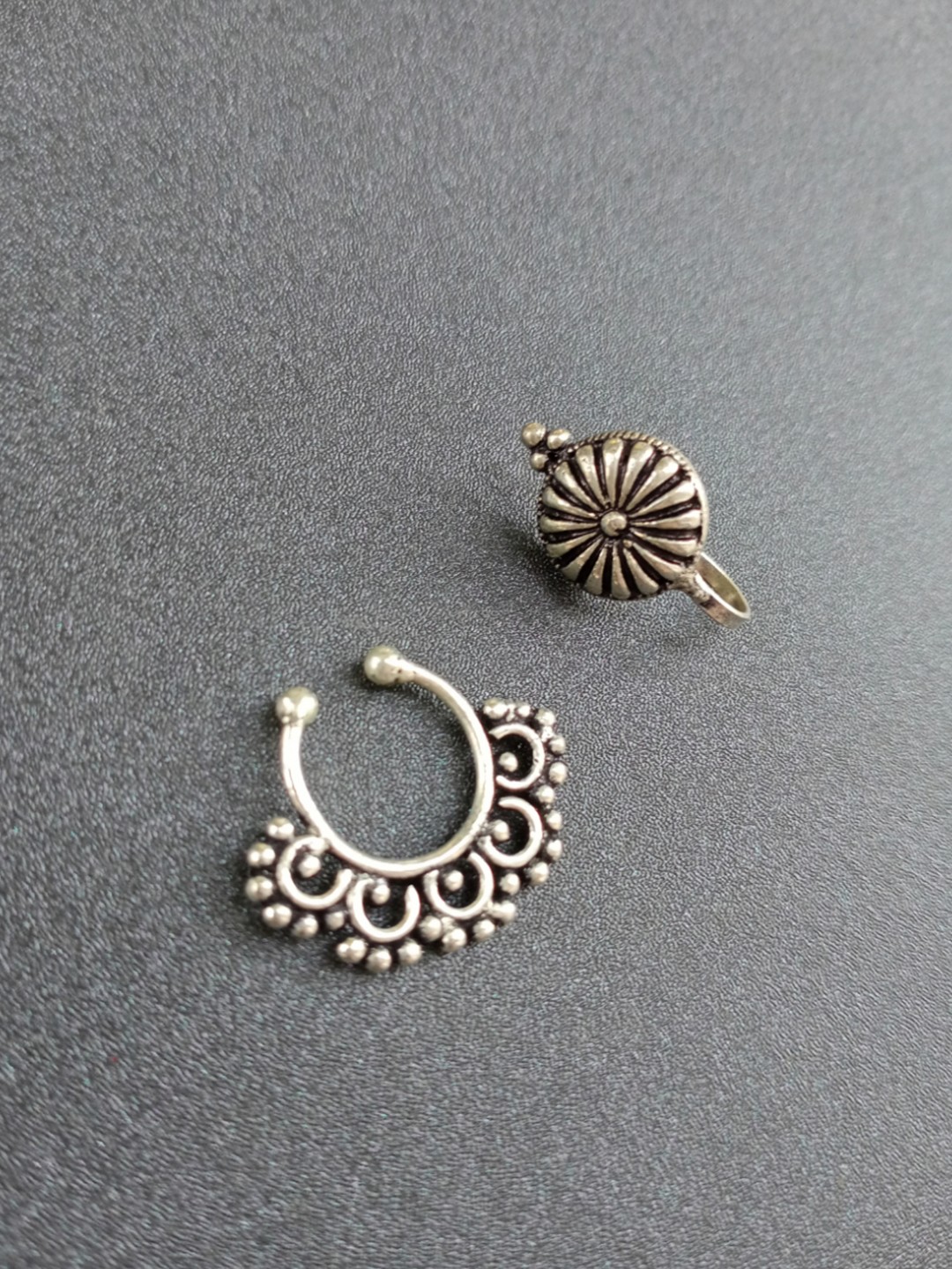 

FIROZA Set Of 2 Oxidised Septum Nosepins, Silver