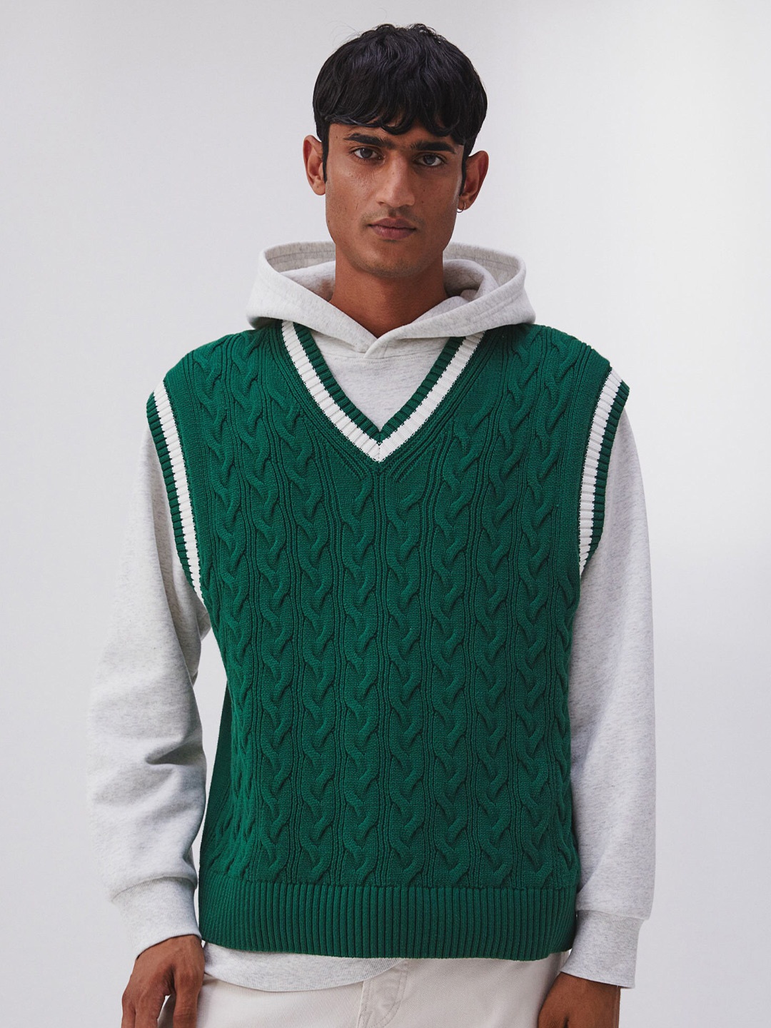 

H&M Men Relaxed Fit Cable-knit sweater vest, Green