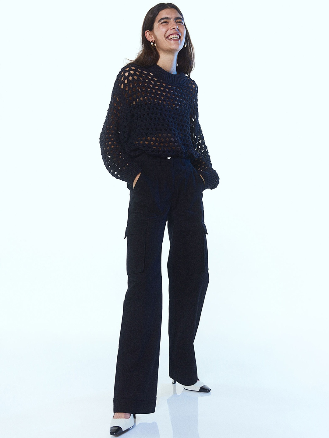 

H&M Women Straight Cargo Trousers, Black
