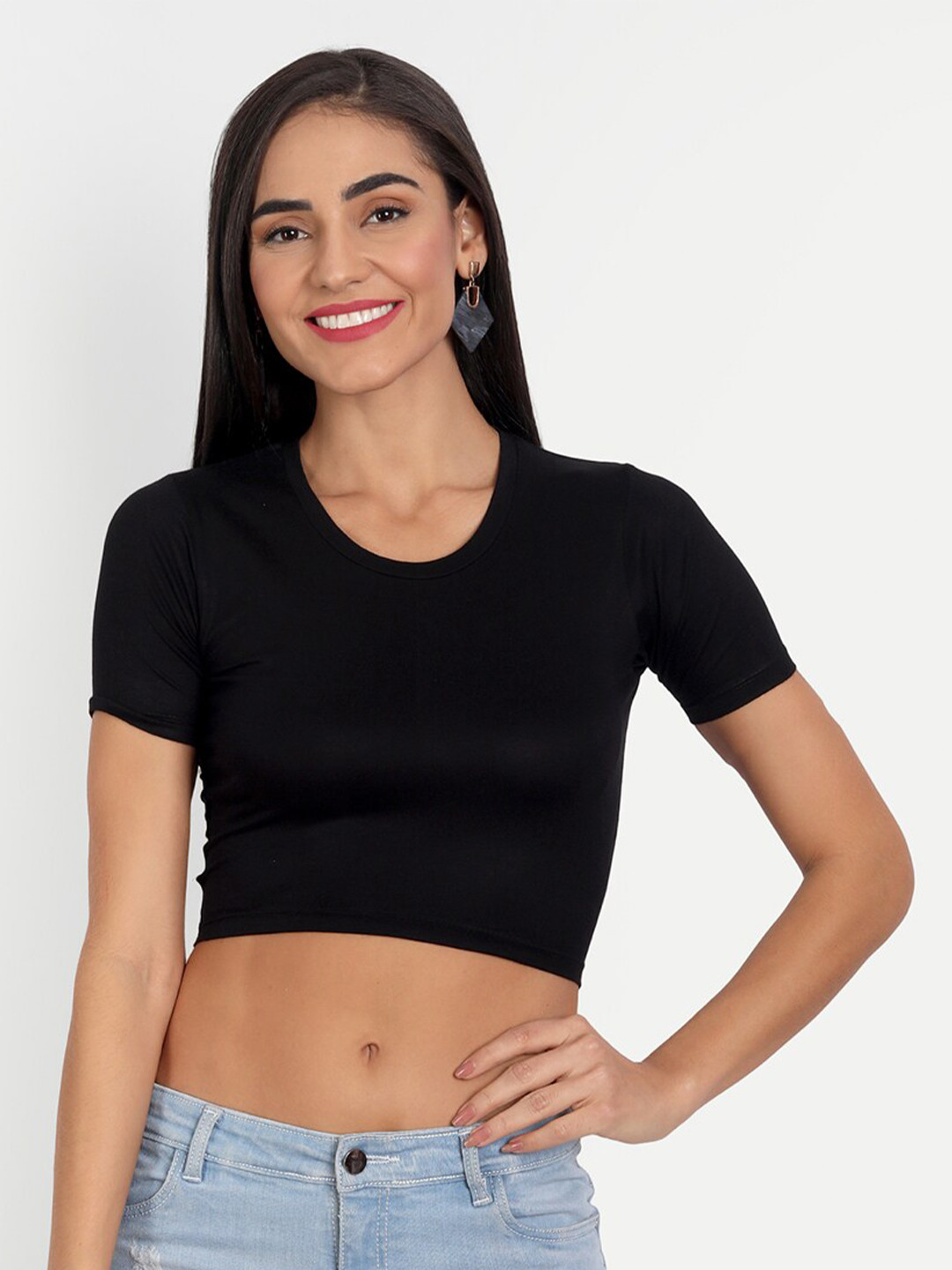 

COLOR CAPITAL Styled Back Crop Top, Black
