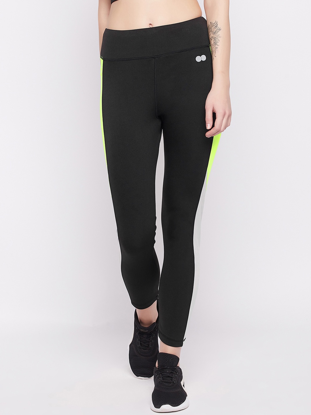 

Clovia Women Colorblocked High-Rise Tights, Black